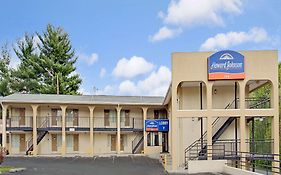 Howard Johnson Express Inn College Park